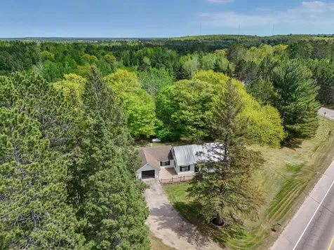 21020 River Road Grand Rapids MN 55744