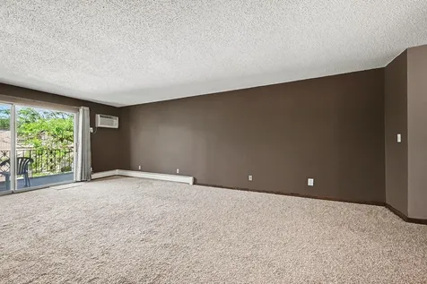 2720 Dale Street N Roseville MN 55113