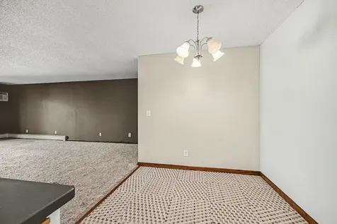 2720 Dale Street N Roseville MN 55113
