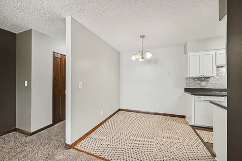 2720 Dale Street N Roseville MN 55113