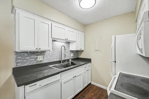 2720 Dale Street N Roseville MN 55113