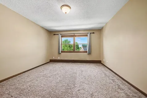 2720 Dale Street N Roseville MN 55113