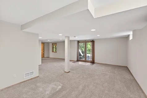 2133 62nd Street E Inver Grove Heights MN 55077