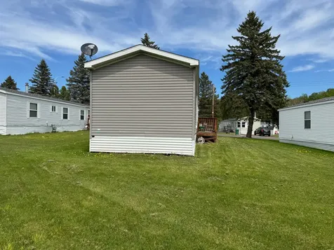 8 Holt Drive Duluth MN 55808