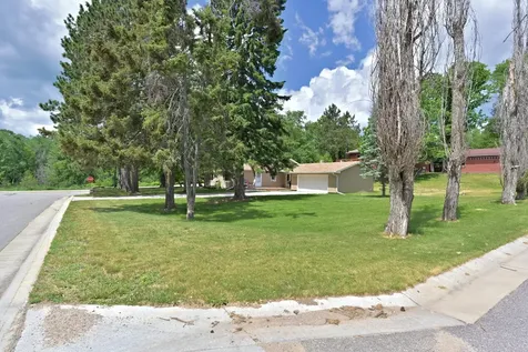 1025 SW 5th Street Grand Rapids MN 55744