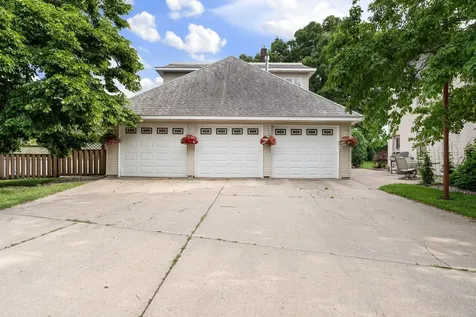 821 E Elm Avenue Waseca MN 56093