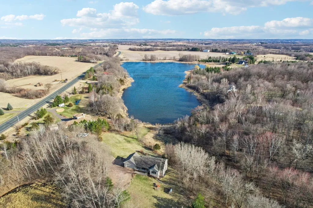 17489 Pleasant Valley Road Shafer MN 55074