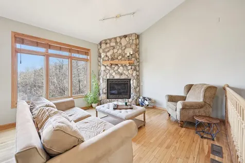 17489 Pleasant Valley Road Shafer MN 55074