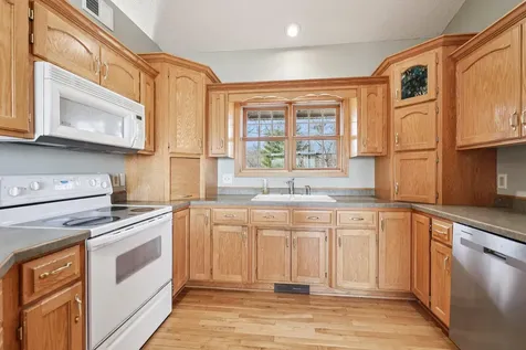17489 Pleasant Valley Road Shafer MN 55074