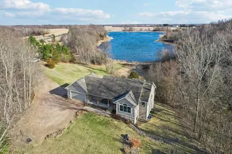17489 Pleasant Valley Road Shafer MN 55074