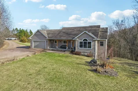 17489 Pleasant Valley Road Shafer MN 55074
