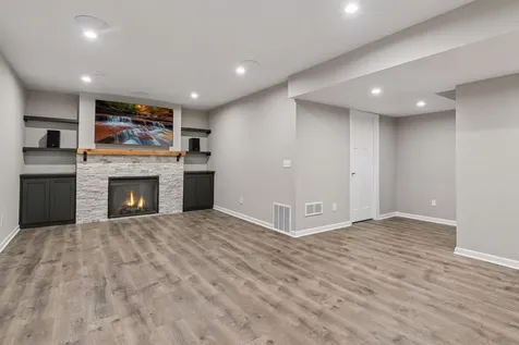 18398 Glenbridge Avenue Lakeville MN 55044
