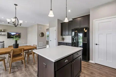 18398 Glenbridge Avenue Lakeville MN 55044