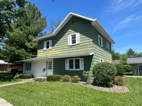 109 E Luella Street Le Roy MN 55951