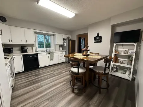 109 E Luella Street Le Roy MN 55951
