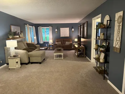 109 E Luella Street Le Roy MN 55951