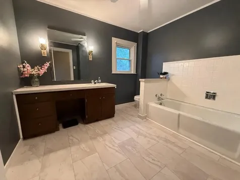109 E Luella Street Le Roy MN 55951