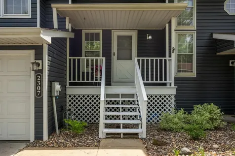 2307 Grange Avenue N Oakdale MN 55128