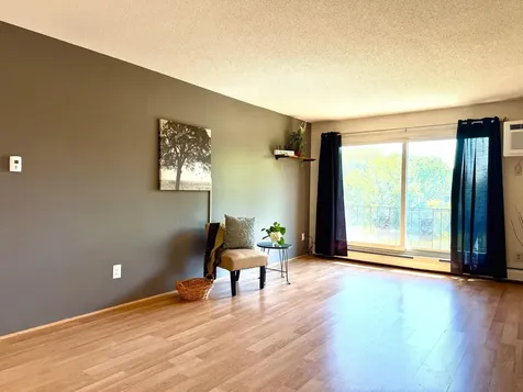 183 Little Canada Road E Little Canada MN 55117
