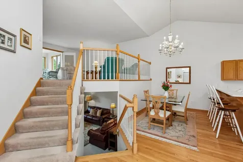808 Winterberry Drive Woodbury MN 55125
