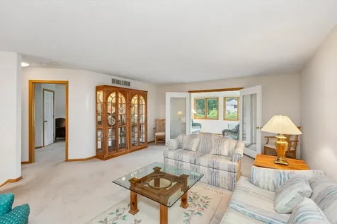 808 Winterberry Drive Woodbury MN 55125