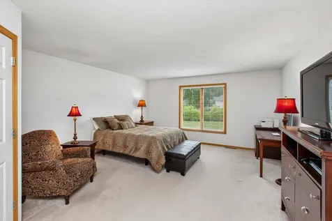 808 Winterberry Drive Woodbury MN 55125