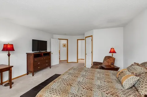 808 Winterberry Drive Woodbury MN 55125