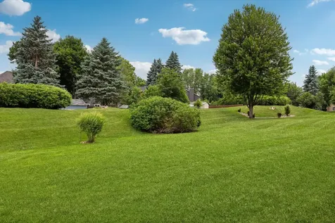 808 Winterberry Drive Woodbury MN 55125