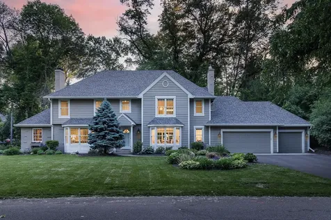 6608 Mohawk Trail Edina MN 55439