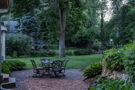 6608 Mohawk Trail Edina MN 55439
