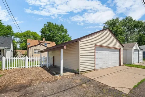 1734 Arlington Avenue E Saint Paul MN 55106