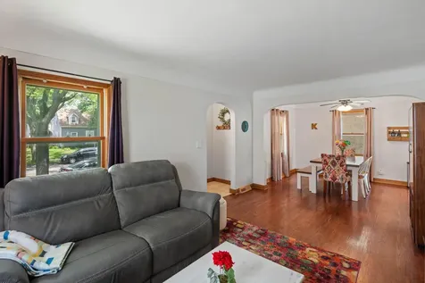 1734 Arlington Avenue E Saint Paul MN 55106