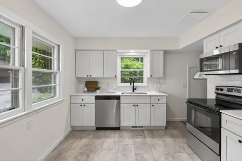 558 Arlington Avenue E Saint Paul MN 55130