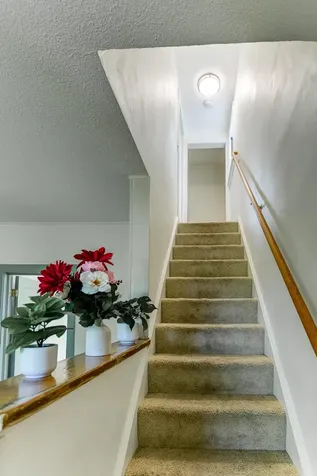 1612 County Road C E Maplewood MN 55109