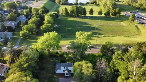 1612 County Road C E Maplewood MN 55109