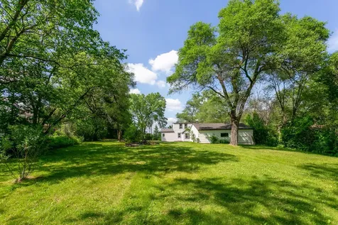 1612 County Road C E Maplewood MN 55109