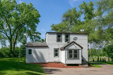 1612 County Road C E Maplewood MN 55109