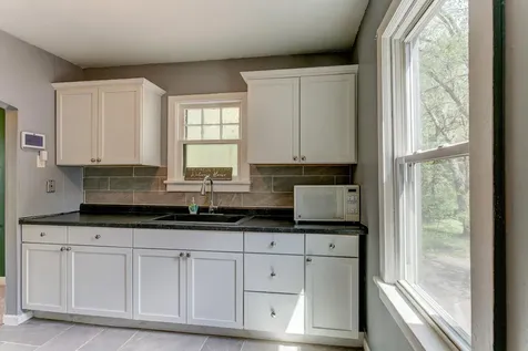 1612 County Road C E Maplewood MN 55109