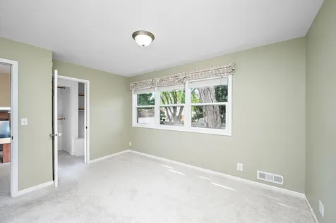2800 32nd Avenue NE Saint Anthony MN 55418