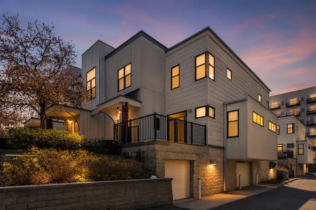 2818 Aldrich Avenue S Minneapolis MN 55408
