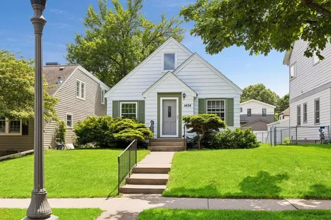 1434 Scheffer Avenue Saint Paul MN 55116