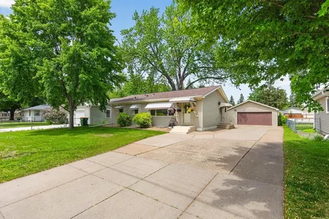 6206 47th Avenue N Crystal MN 55422