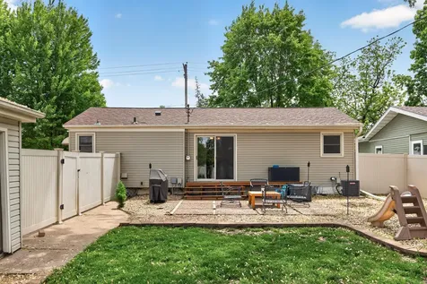 6206 47th Avenue N Crystal MN 55422