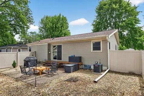 6206 47th Avenue N Crystal MN 55422