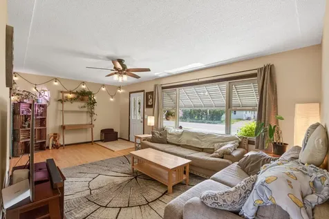 6206 47th Avenue N Crystal MN 55422