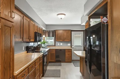 6206 47th Avenue N Crystal MN 55422