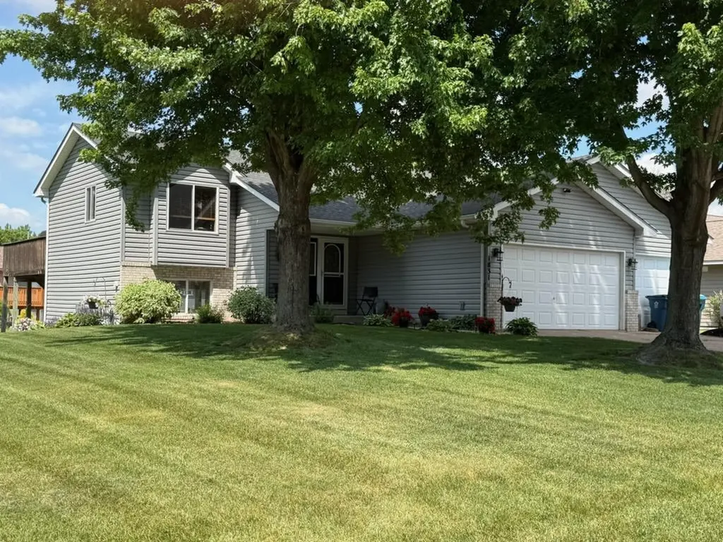 1831 73rd Street Hugo MN 55038
