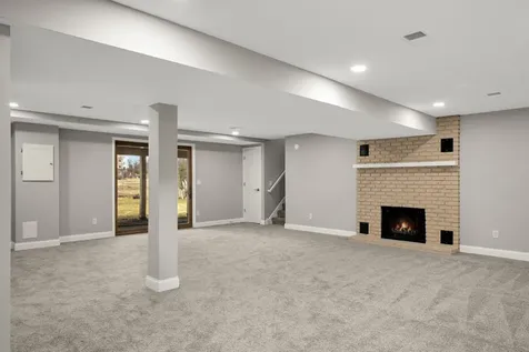 11004 Oak Knoll Terrace N Hopkins MN 55305