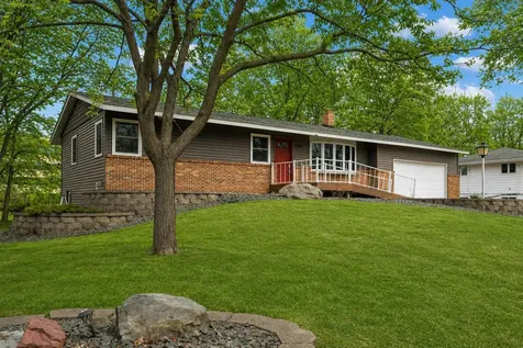 11004 Oak Knoll Terrace N Hopkins MN 55305