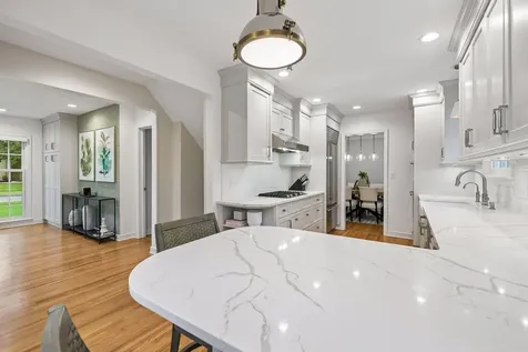 4919 Bruce Avenue Edina MN 55424
